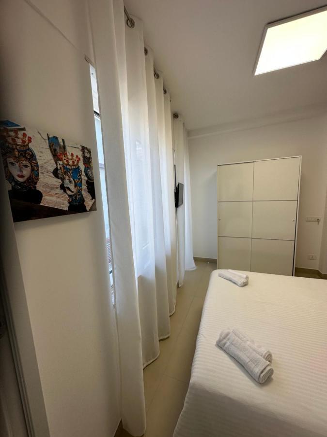 Four Rooms Naxos Giardini Naxos Dış mekan fotoğraf