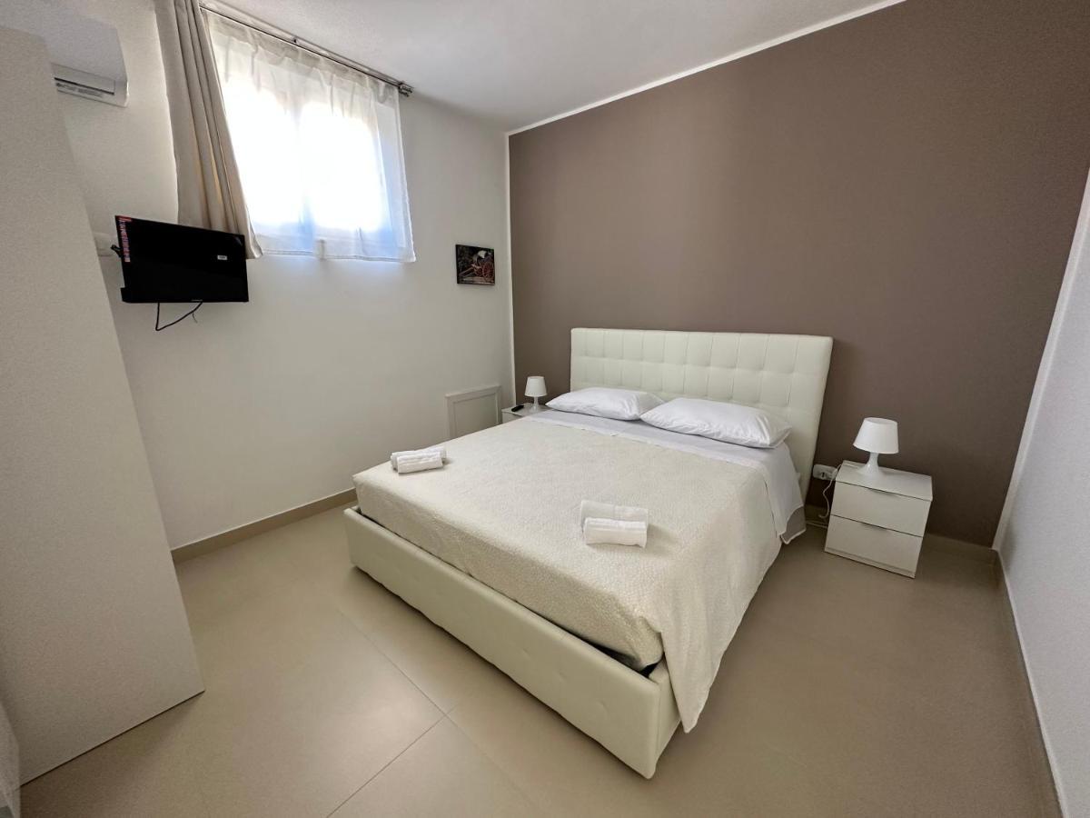 Four Rooms Naxos Giardini Naxos Dış mekan fotoğraf