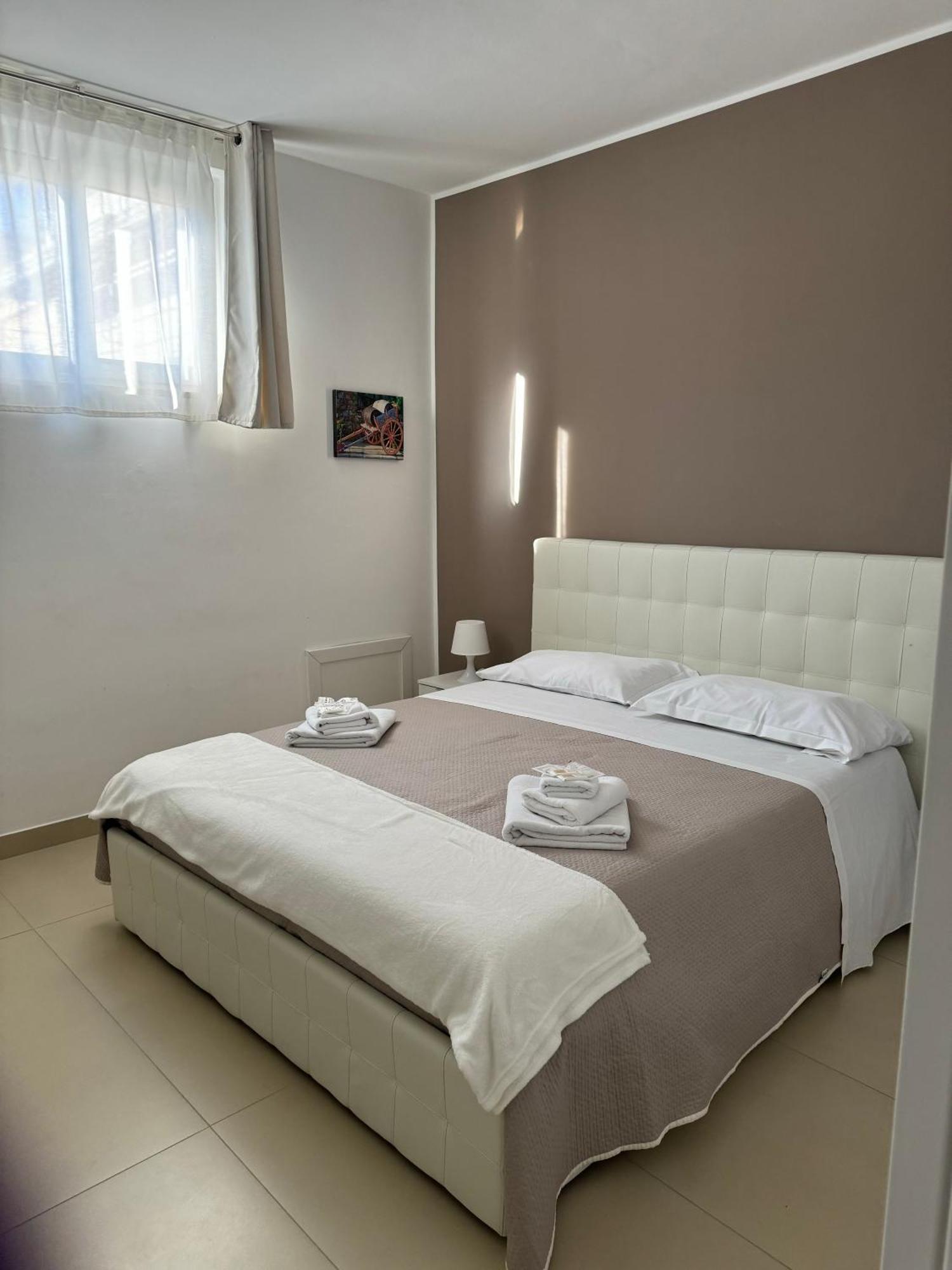 Four Rooms Naxos Giardini Naxos Dış mekan fotoğraf
