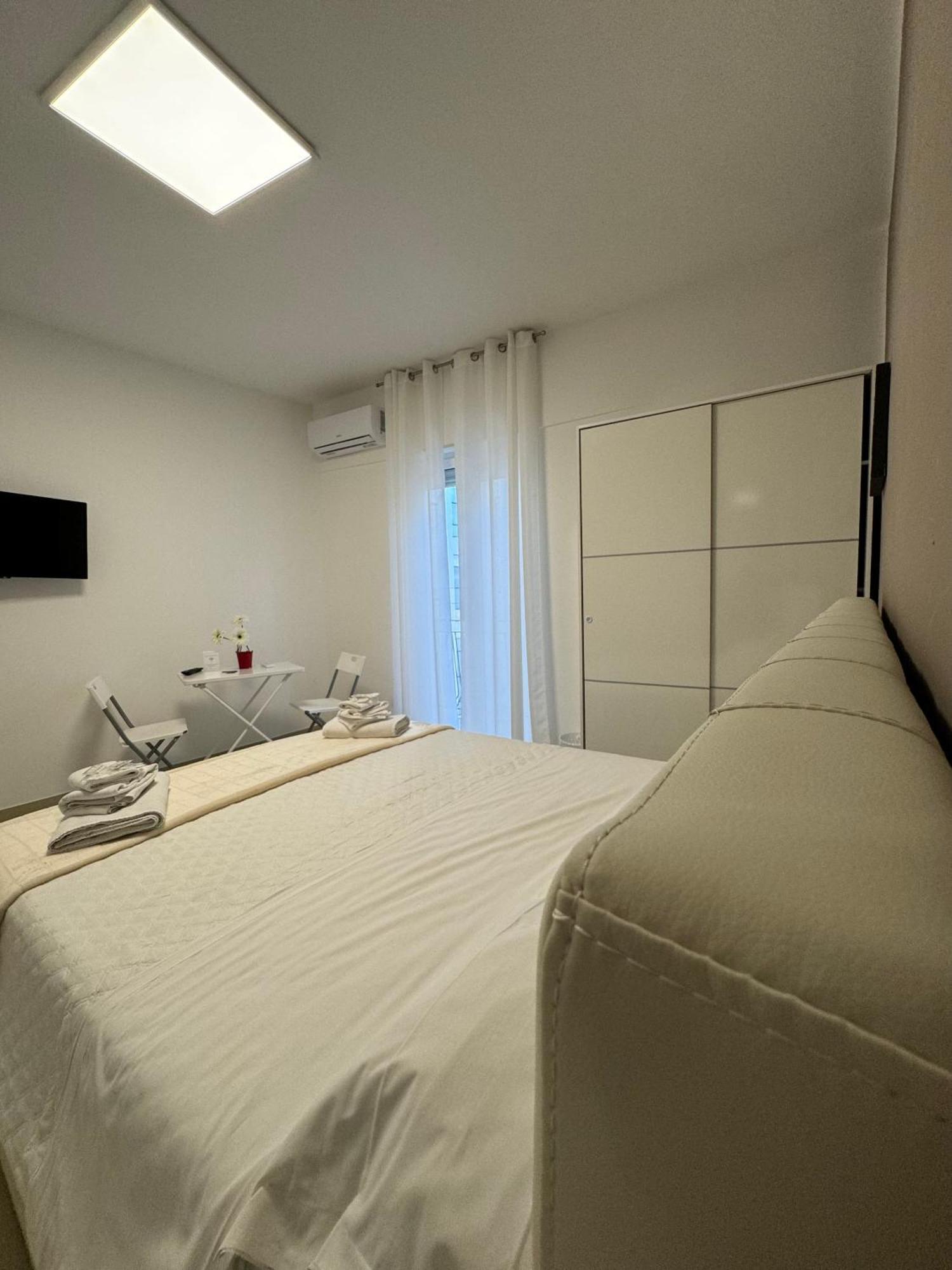 Four Rooms Naxos Giardini Naxos Dış mekan fotoğraf
